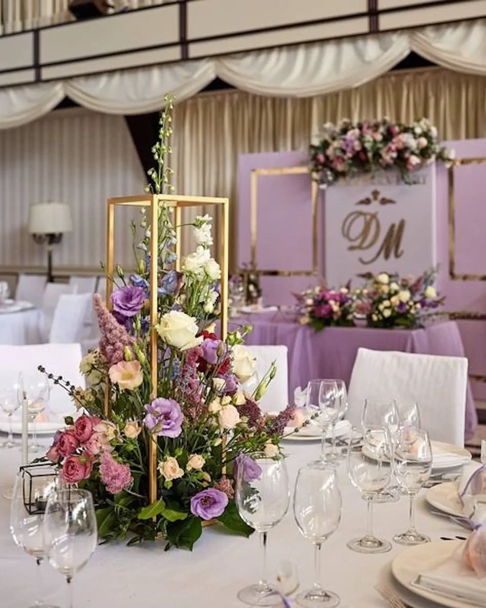 Dining Area Decor — Alangkaar