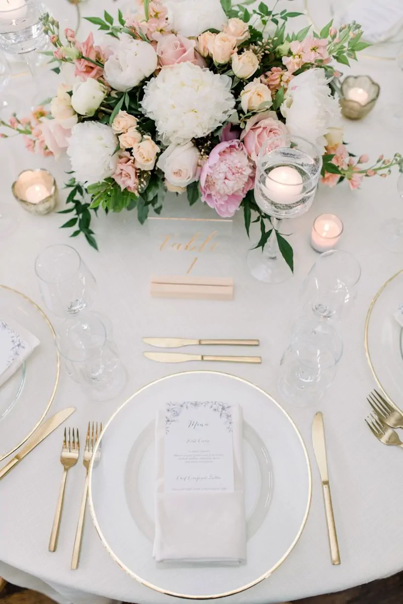 Dining Area Decor — Alangkaar