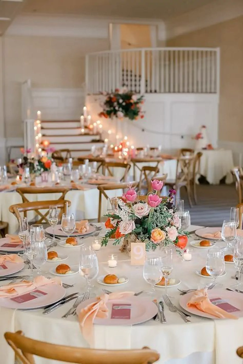Dining Area Decor — Alangkaar
