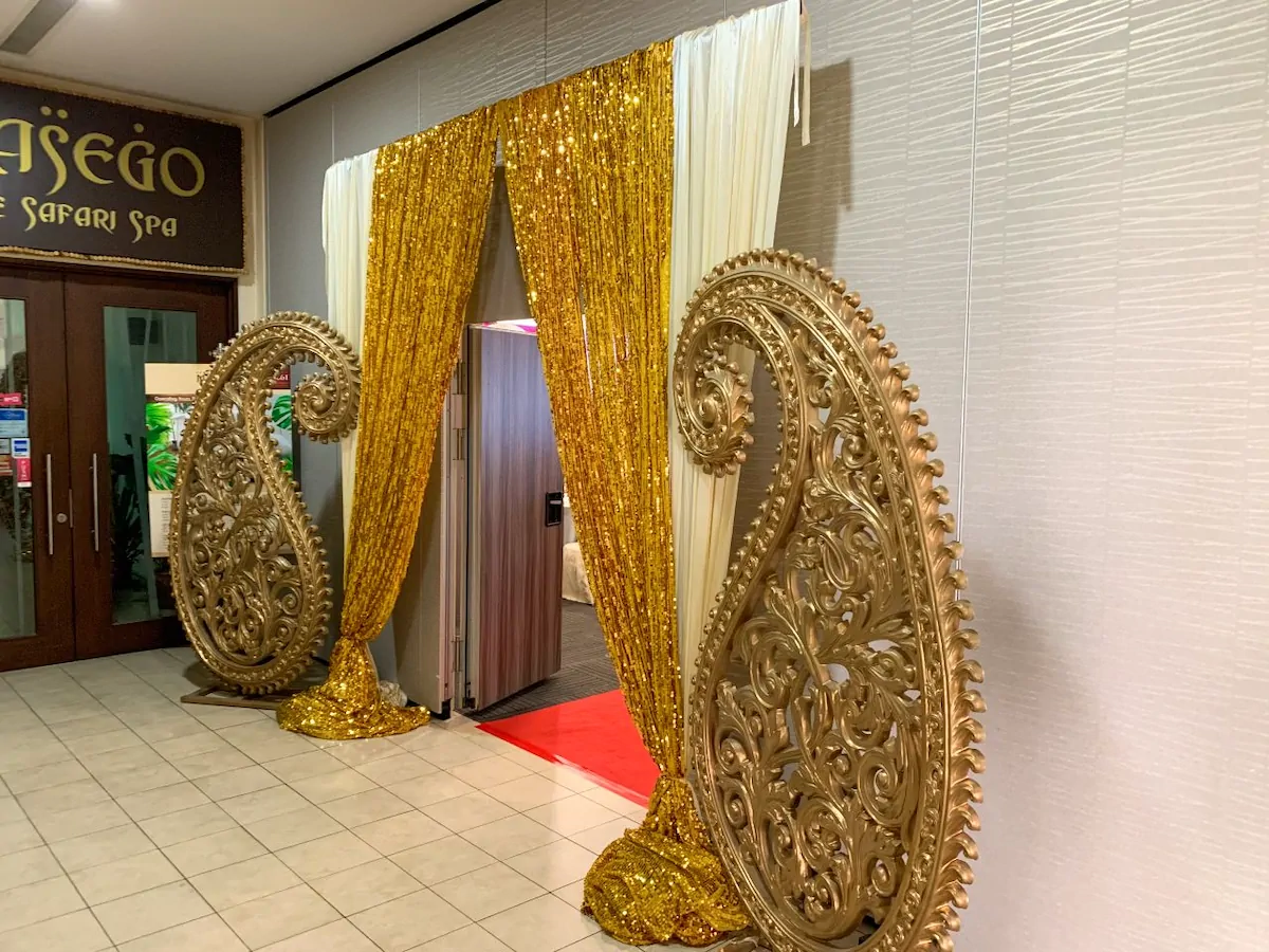 Entrance Decor — Alangkaar