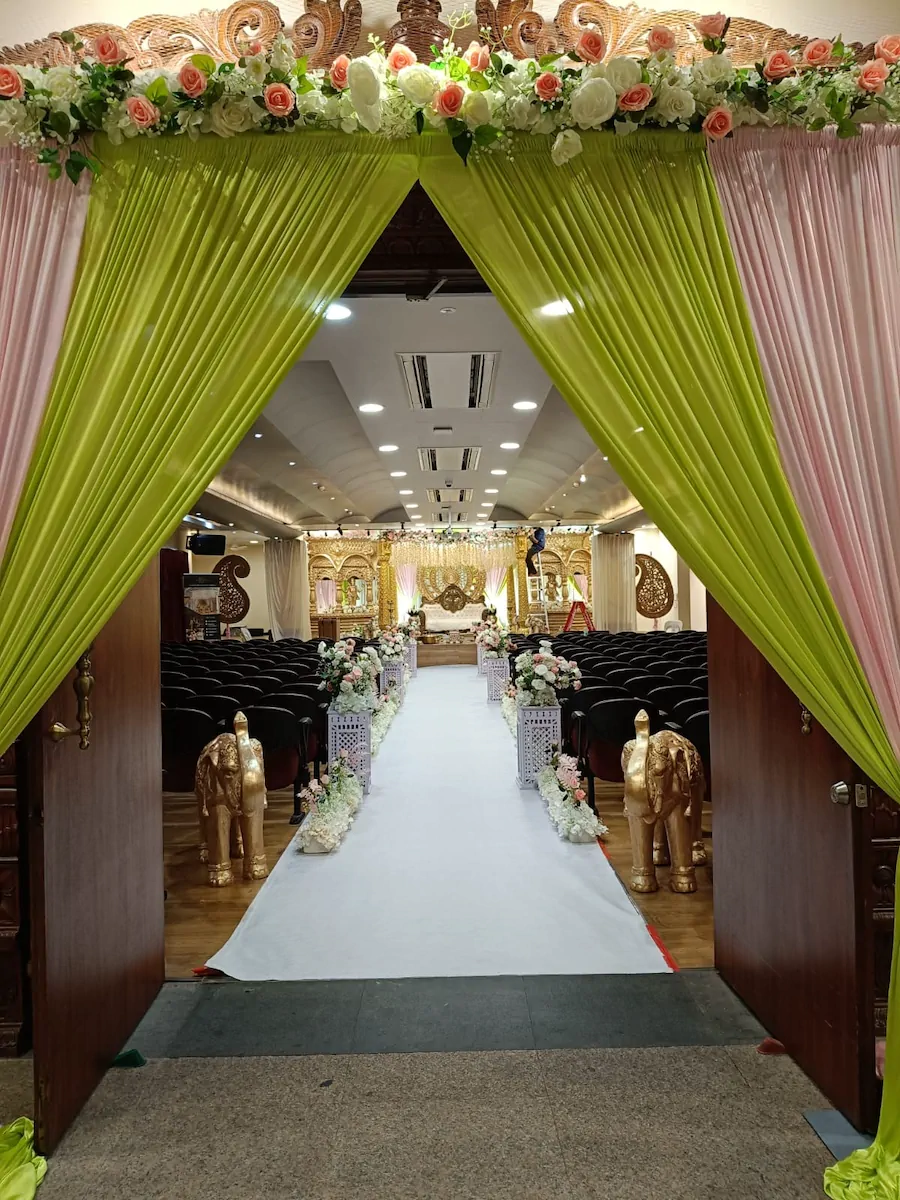 Entrance Decor — Alangkaar