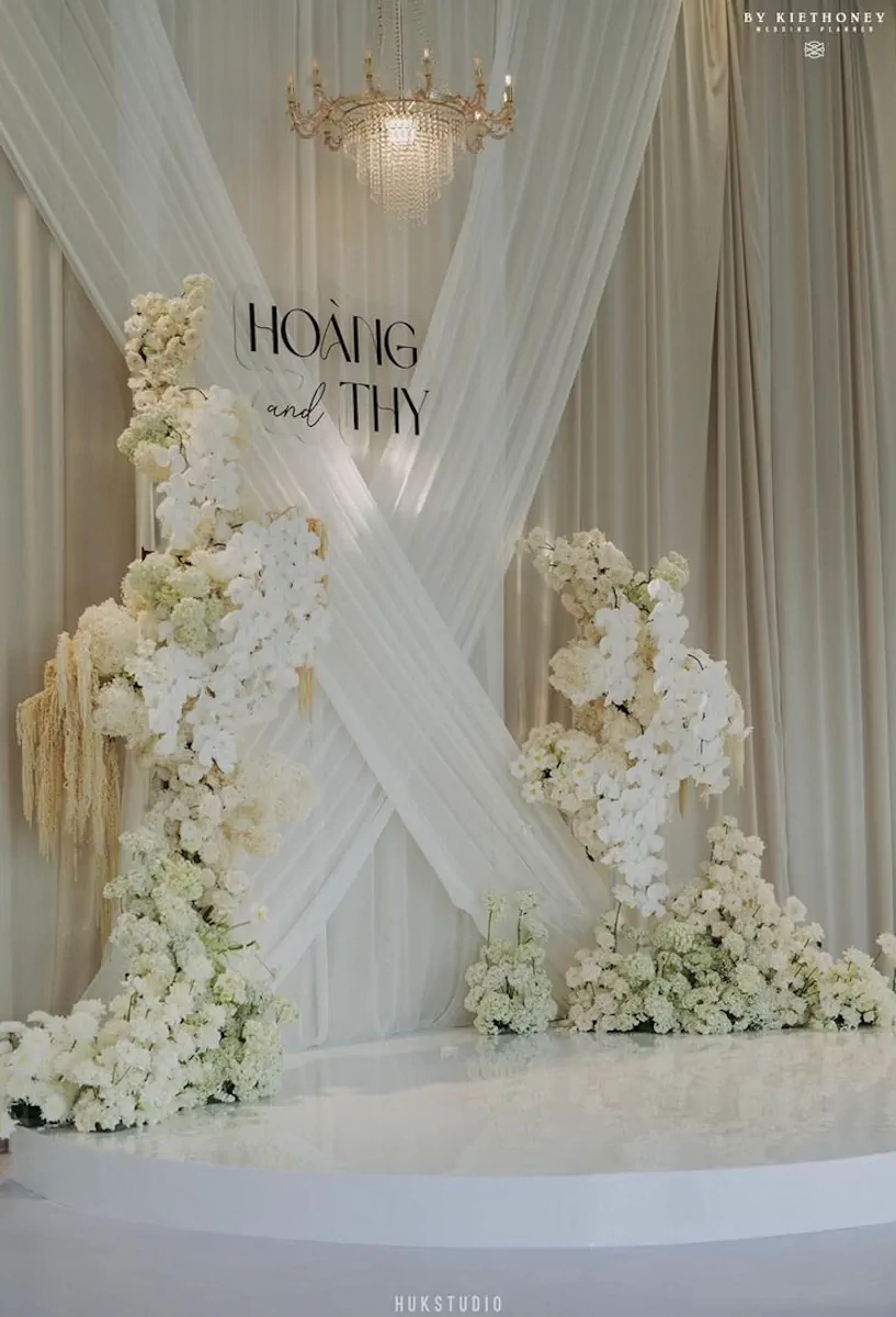 Entrance Decor — Alangkaar