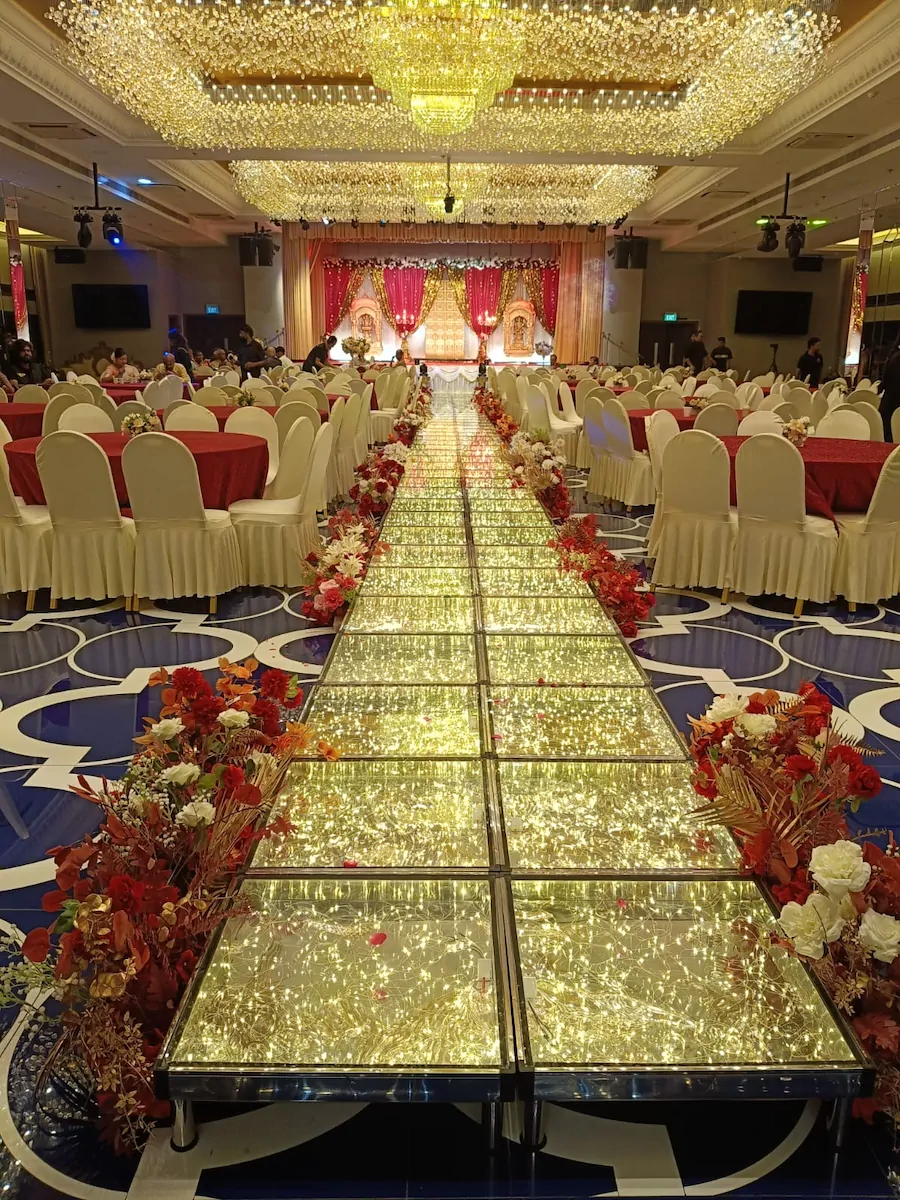 Walkway Decor — Alangkaar