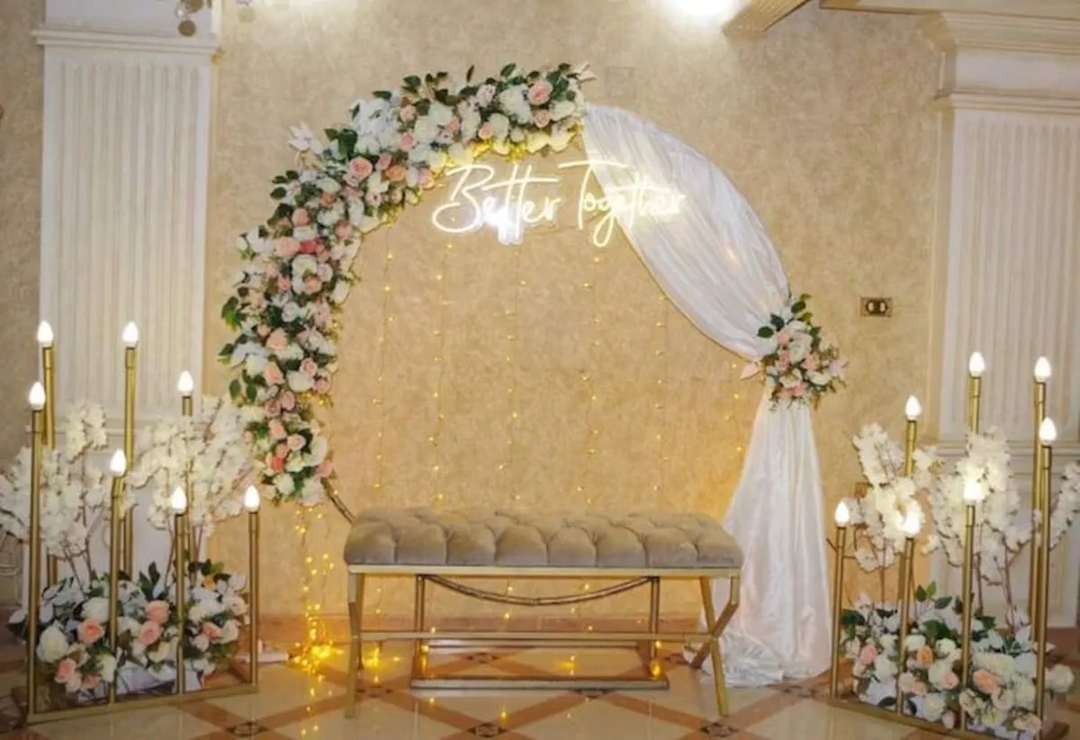 Western Decor — Alangkaar