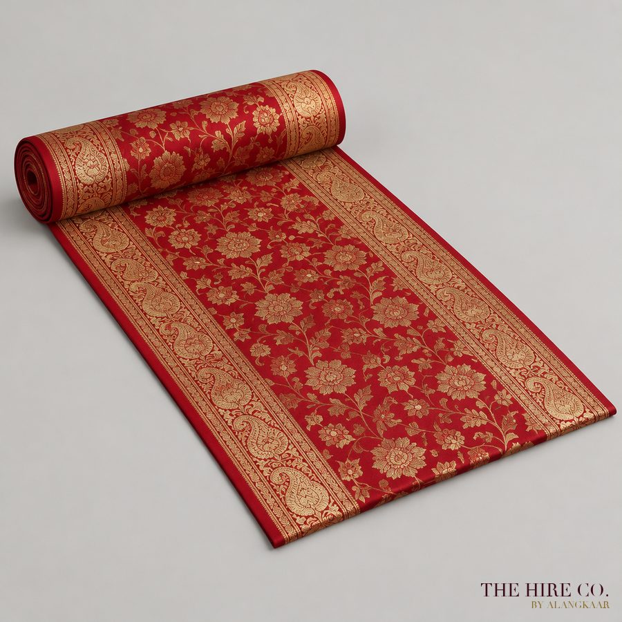 Brocade Silk-Look Table Runner 2.7 m, gold zari border