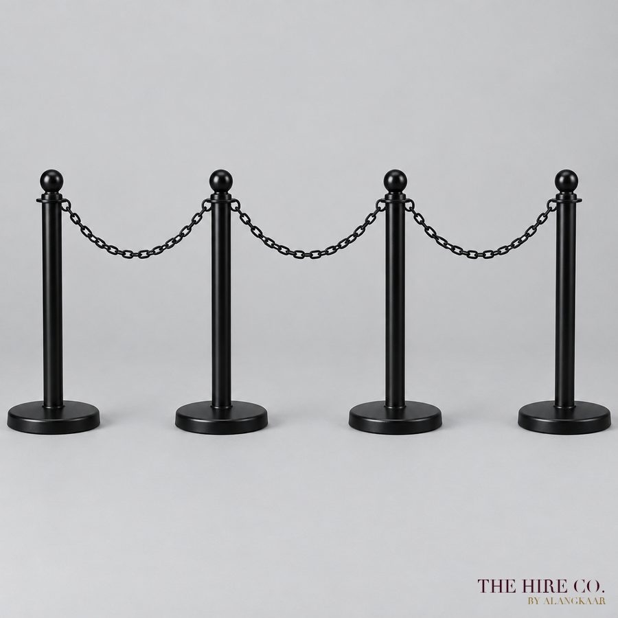 Steel Bollards with Chain (set of 4)